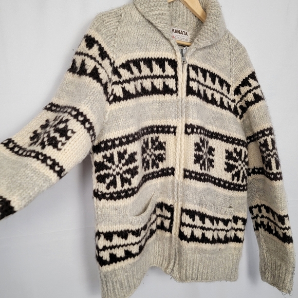 Kanata Hand Knit Wool Sweater #3010 - Picture 4 of 14
